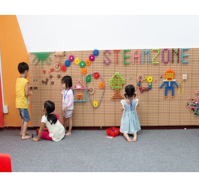 Bộ làm quen STEM lĩnh vực khoa học kết hợp nghệ thuật 3.2m … hỗ trợ vận động kèm bộ giáo án tổ chức hoạt động trải nghiệm thực hành theo các chủ đề con người, động vật, giao thông, robot… và video hướng dẫn.